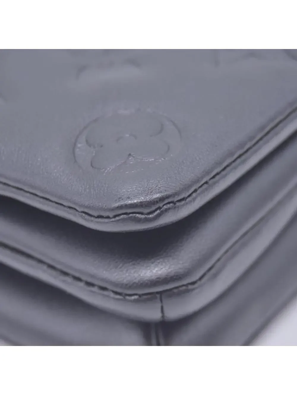 $3150 RFID Louis Vuitton Lambskin Embossed Monogram Pochette